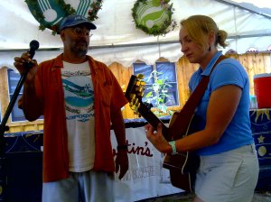 Vance Gilbert: A Black Musician In A Folk World