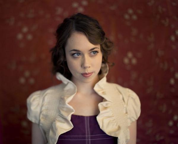 sarAH JAROSZ