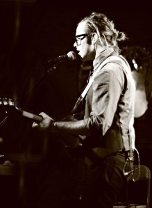 Video Premiere: Ryan Darton, “Sing To Me Baby”