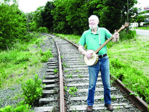 pete seeger IMG_2137_2 photo 15