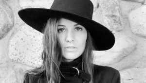 Song Premiere: Carly Ritter, “Storms on the Ocean”
