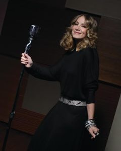 Joan Osborne Celebrates Love With “Where We Start”