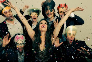 Video Premiere: Amy Lynn & The Gunshow, “Don’t Trip On The Glitter”