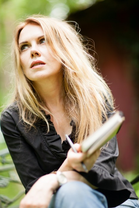 Mary Fahl