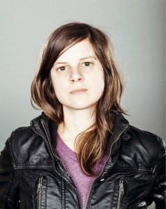 Album Premiere: Kristin Mueller, Deserts & Long Trails