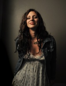 Song Premiere: Wendy Colonna, “Shelter and Be Kind” (Live)