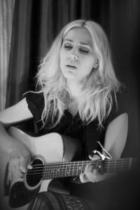 Song Premiere: Sara Rachele, “Don’t Give Me Hell”