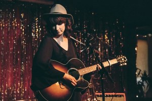 Daily Discovery: Juliana, “Walkin'”