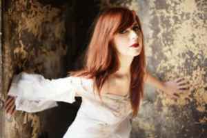 Daily Discovery: Lauren St. Jane, “Running Around”