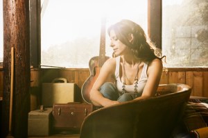 Video Premiere: essence, “Honeyed Out”