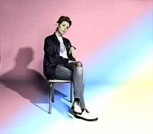 Haley Bonar Drops New Single, “Stupid Face”