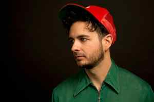 Patrick Damphier Debuts New Track “Under My Door”