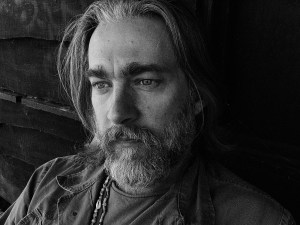 Ethan Johns Covers Benmont Tench’s “Blonde Girl, Blue Dress”