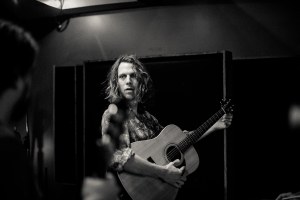 Josh Rennie-Hynes’  Drops New Single “Pieces”