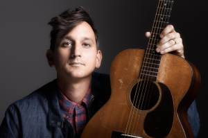 Stoll Vaughan Channels Bob Dylan in His New Single “Weather in Kentucky”