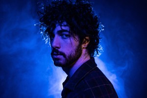 Dylan Hartigan Releases New Single, “My Island”
