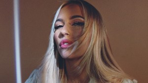 Lennon Stella Jumps Into The Deep With Debut Album, ‘Three. Two. One.’