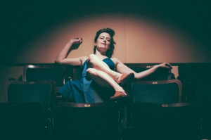 Skylar Gudasz Releases Patriarch-Toppling Single, “Play Nice”