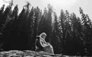 Katherine Abbott Crafts Contemplative And Melodic Folk On “Wayward”