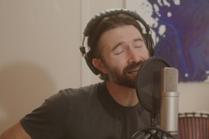 Brandon Jenner Teams with Roses & Revolutions on “Dancing in a Daydream”