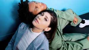 Daily Discovery: Ella Isaacson Teams With Gallant To Shatter “Expectations”