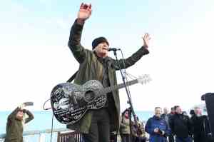 Mike Peters Sounds The Alarm: A Musical Mastermind Gleans the Past to Move Forward Towards the Future