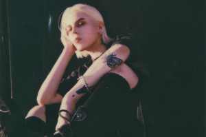 Car Astor Pines for Her Best Friend On “Everything Stays Unspoken”
