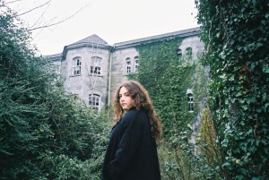 Cinder Well is Haunted by Isolation in Her New Single “Fallen”