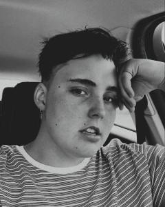 Emma Oliver Moving From TikTok to Mainstream With “Sad Sometimes”