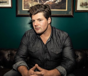 Robert Counts Offers Sage Advice to the Young and Aimless in New Single “What Do I Know”