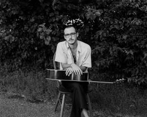 Alexander Wren Co-Pens Eclectic Country-Inspired Ballad, “The Earth Is Flat”