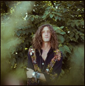 David Shaw’s Thrilling Leap into a Solo Career with Two New Singles
