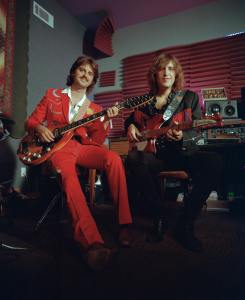 Hearty Har Wades into 70s Styled Psychedelia with “Scream and Shout!”