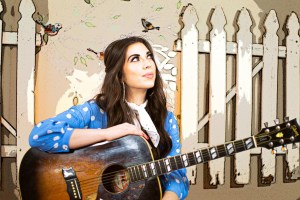 Jenny Tolman Showcases Humor, Candor on “Invent a T-Shirt”