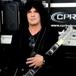 Mike Skill Of The Romantics Captures The Sound And The Fury Of The 60s On New Singles