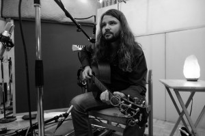 Brent Cobb: Toes in the Water, Truth on the Line