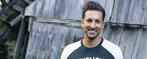 J.D. Shelburne Tells His Small-Town Story on “Bottoms Up Sundown”