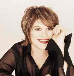 Beloved Singer-Songwriter K.T. Oslin Passes Today at 78