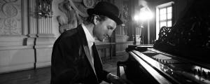 Lumineers Drummer Jeremiah Fraites Makes Solo Run With New Album ‘Piano Piano’