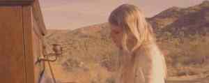 Brynn Elliott Releases Stripped-Down, Piano Version of “Tell Me I’m Pretty”