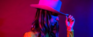 Daily Discovery: Charlie Marie Bares Sharp Claws With “Tough Kitty”