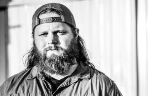 Chris Kroeze Slows Down with New Acoustic Wonder “Tie a Knot”