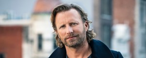 4 Country Collaborations You Didn’t Know Dierks Bentley Wrote 