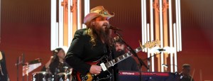 Dolly Parton Says Chris Stapleton is Her “Favorite Collaborator” on ‘Rockstar’ 