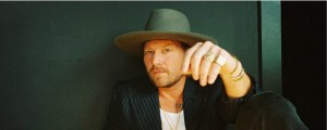 Review: Bear Rinehart Expands His Solo Reach on Wilder Woods