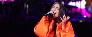 Holly Brand Takes on Jo Dee Messina’s “Bring On the Rain” in ‘The Voice’ Playoffs
