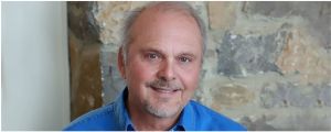 Nashville Songwriters Hall of Famer Kent Blazy Releases New Album ‘From The Beatles to The Bluebird’