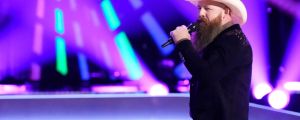 ‘The Voice’ Contestant Al Boogie Covers Joe Diffie’s “Pickup Man,” Bringing Joy to Reba McEntire