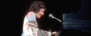 Hi-Fi Highlights: The 5 Best Classic Pop Rock Albums for Vinyl Enthusiasts