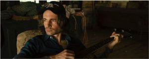 John R. Miller Turns His Anxiety into Toe-Tapping Country Music on New Album ‘Heat Comes Down’